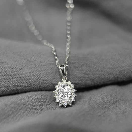 Jeweller Buy Trendy 925 Sterling Silver Sunflower Pendant Necklace with Diamond Moissanite Link Chain for Wedding Party or Engagement Gift