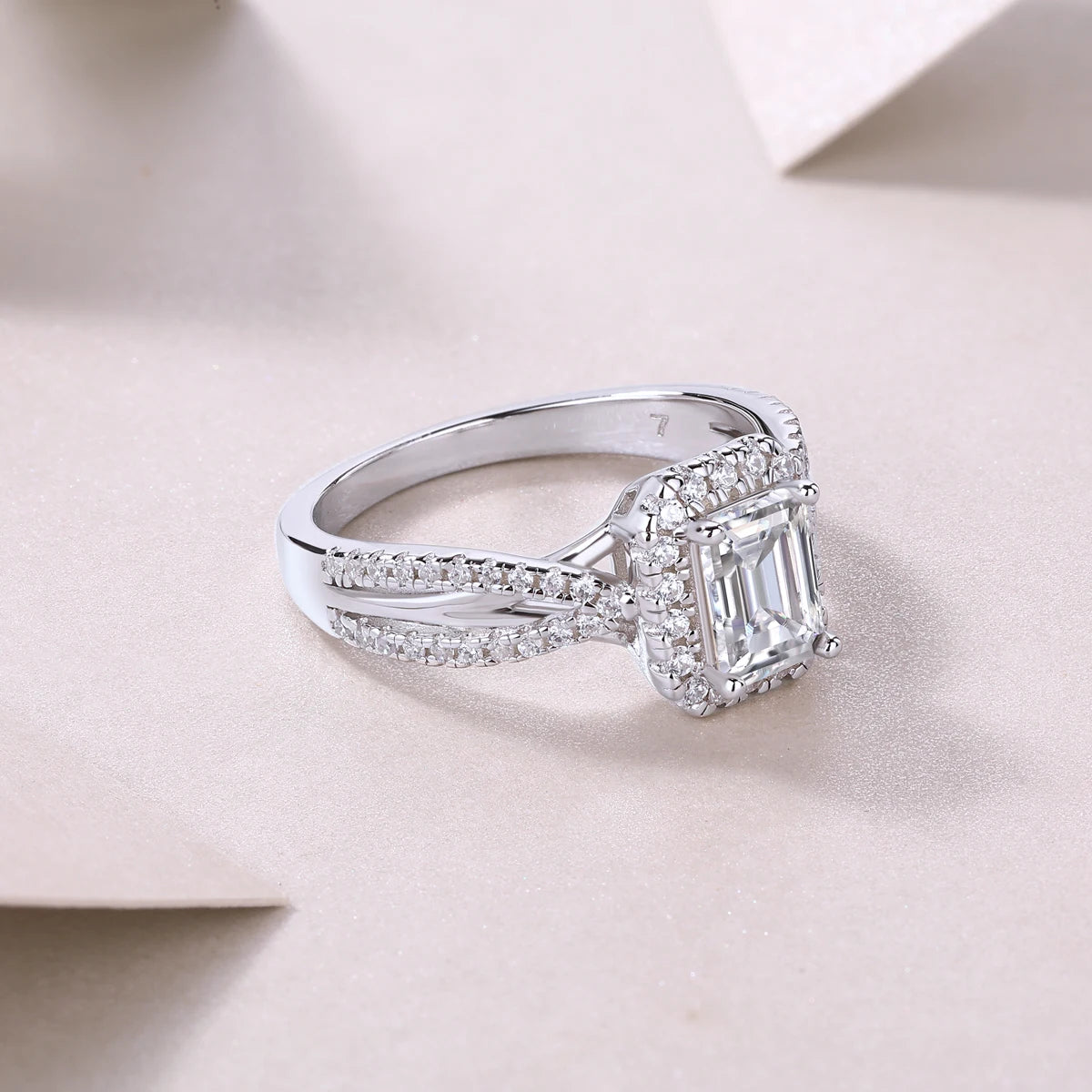 Best Selling Classics Design Moissanite Ring Silver Jewelry Women Gift Party Sterling Stone Wedding Technology party