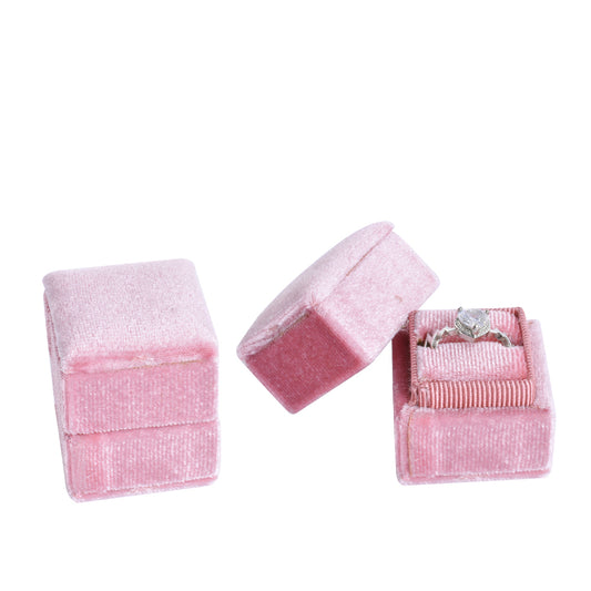 ring box - Pink Mini Square Velvet Ring Box V04-R1 P open view