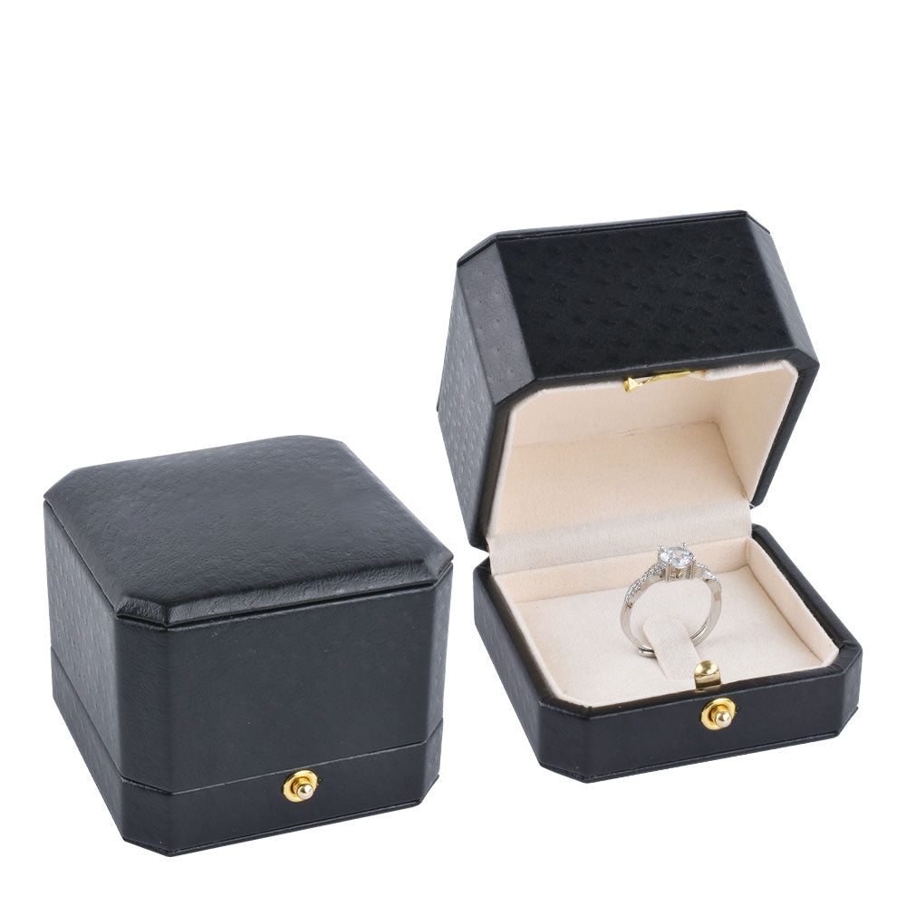 ring box - Ring Box P11R1-BK BE open view