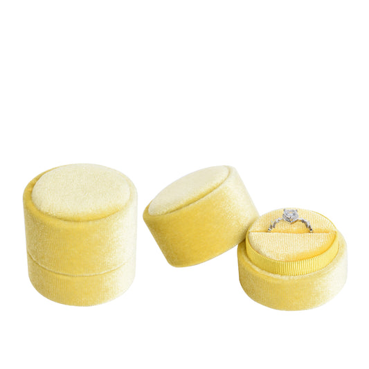 ring box - Yellow Round Velvet Ring Box V06-R1 Y open view