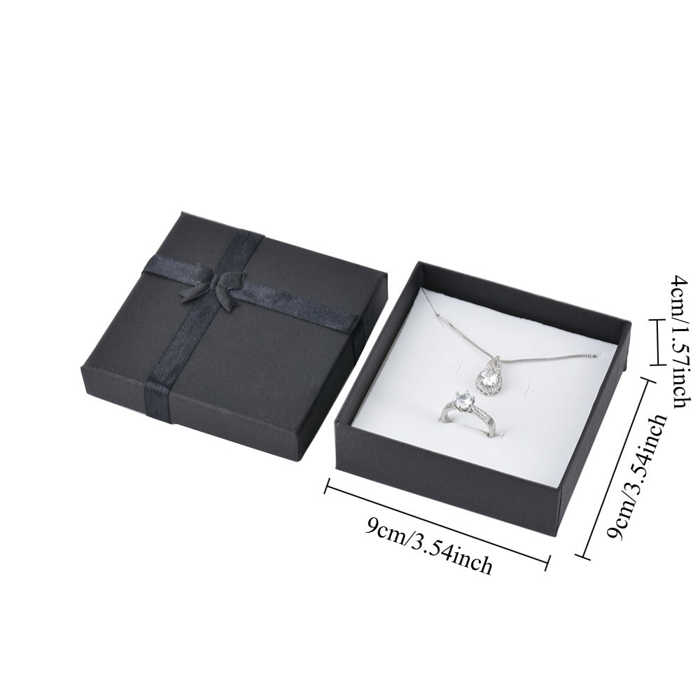 12Pcs (B10-44-BK) Black Fashion Necklace  Boxes