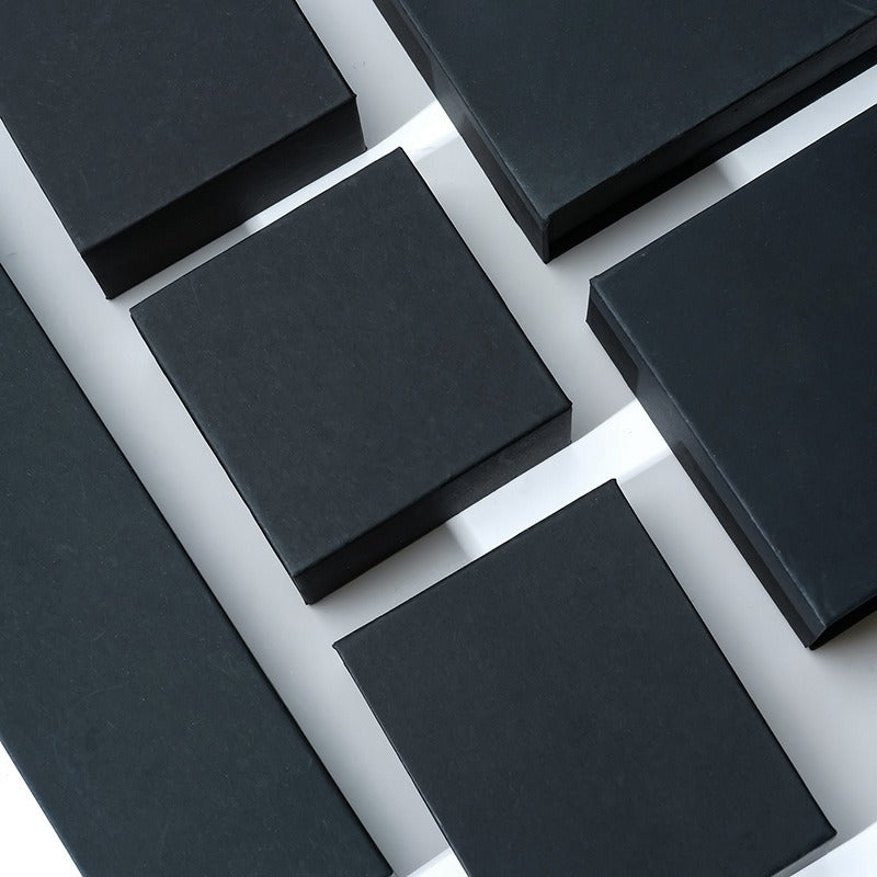 Black cardstock magnetic jewelry box material and closure detail