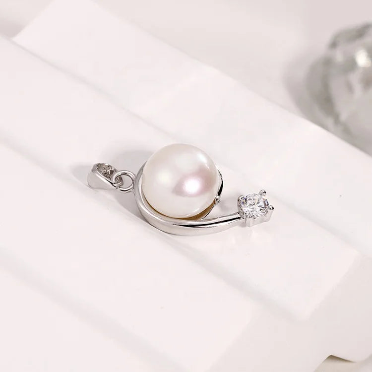 Custom modern 925 sterling silver diamond freshwater pearl ladies necklace charm pendant