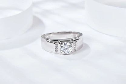 1 Carat Moissanite S925 Silver Men's Ring - Elegant High-End Wedding Band, Gift for Business & Events