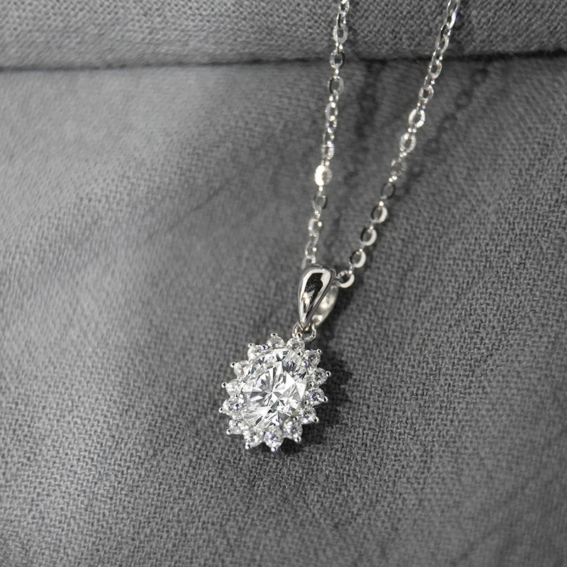 Jeweller Buy Trendy 925 Sterling Silver Sunflower Pendant Necklace with Diamond Moissanite Link Chain for Wedding Party or Engagement Gift