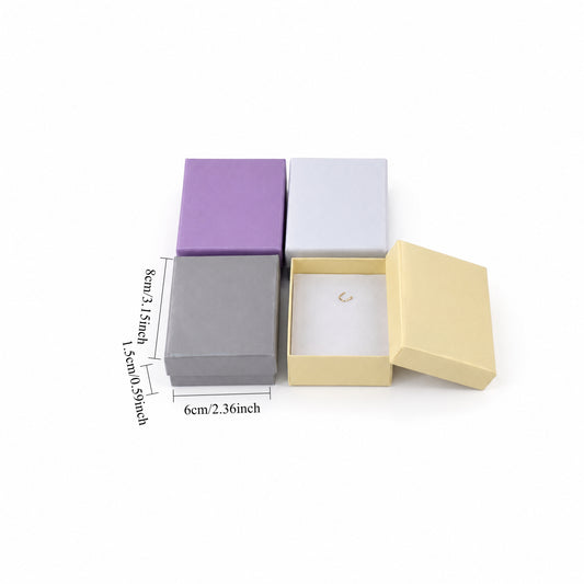 Rectangular pendant gift boxes measuring 8 × 6 × 1.5 cm