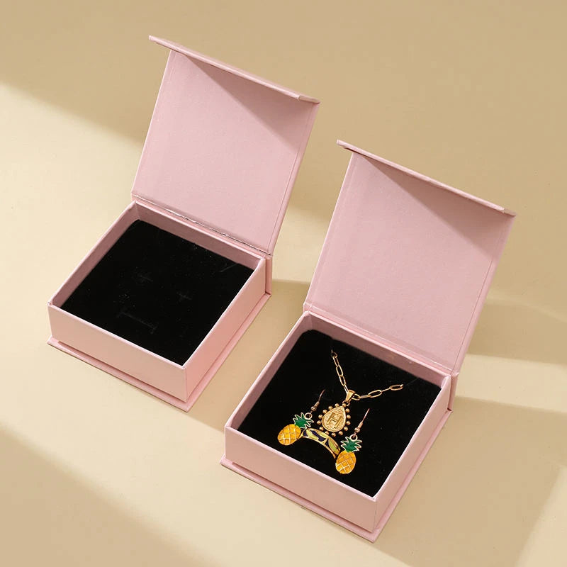Custom magnetic paper jewelry box - view 6