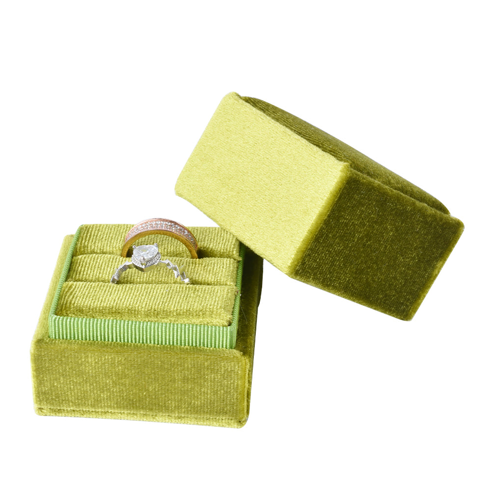 Green Square Double Velvet Ring Box, product view 2