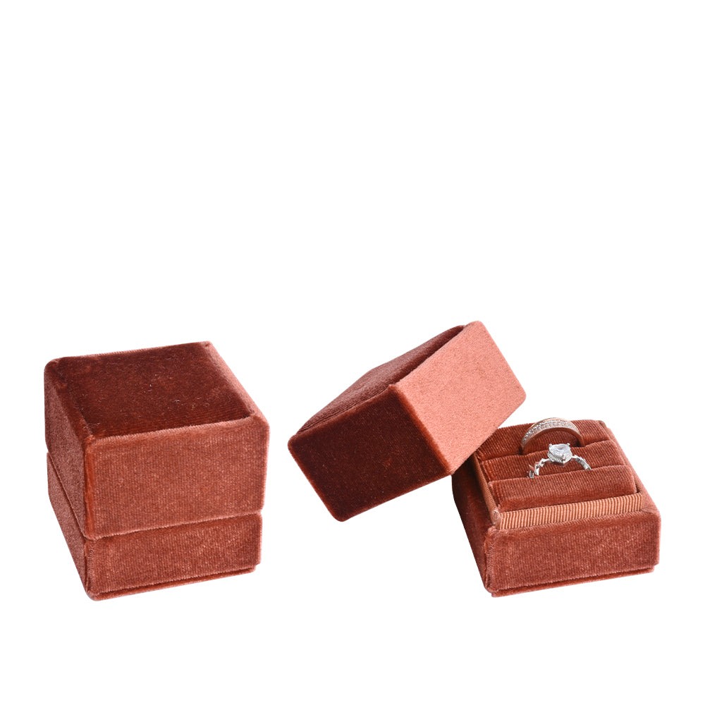 ring box - Brown Square Double Velvet Ring Box V08-R4A CO open view