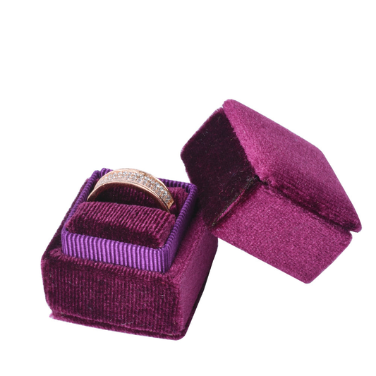 ring box - Burgundy Mini Square Velvet Ring Box V04-R1 SPI front view