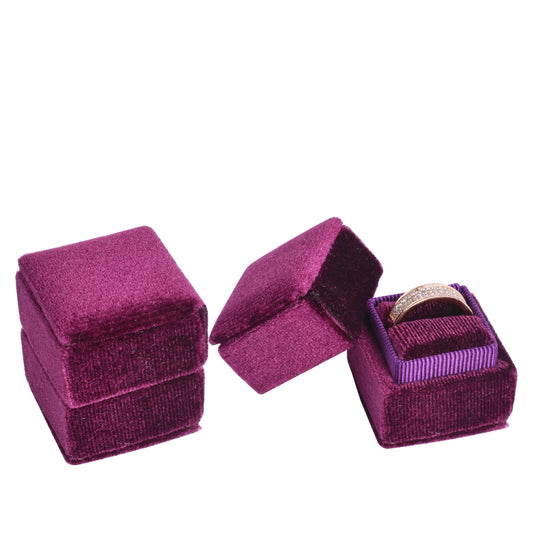 ring box - Burgundy Mini Square Velvet Ring Box V04-R1 SPI open view