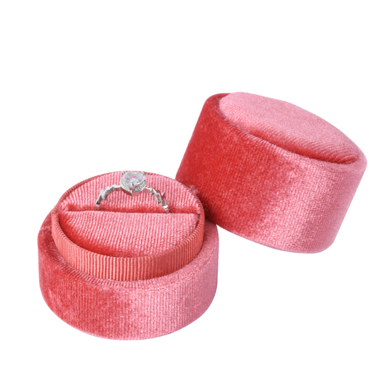 ring box - Coral Round Velvet Ring Box V06-R1 R front view