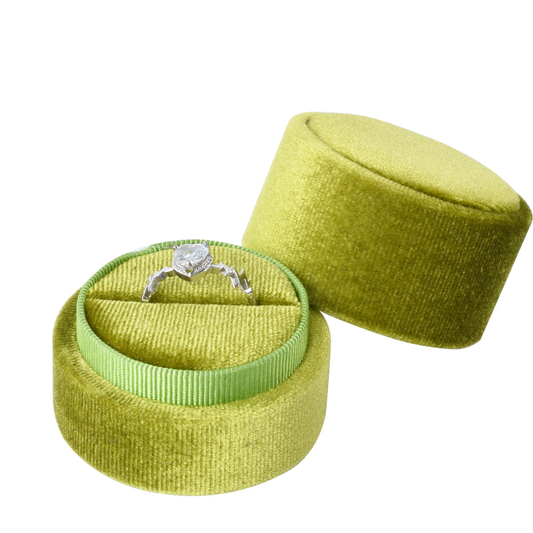 ring box - Green Round Velvet Ring Box V06-R1 G front view