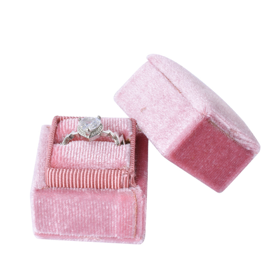 ring box - Pink Mini Square Velvet Ring Box V04-R1 P front view