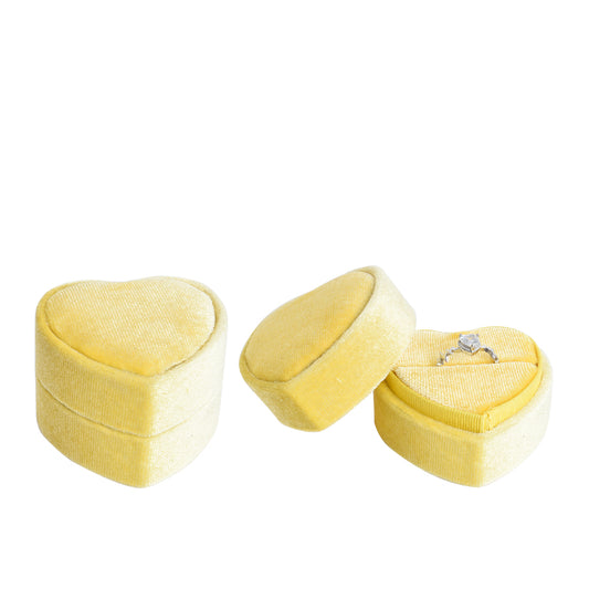 ring box - Yellow Heart-Shaped Velvet Ring Box V10-R1 Y open view